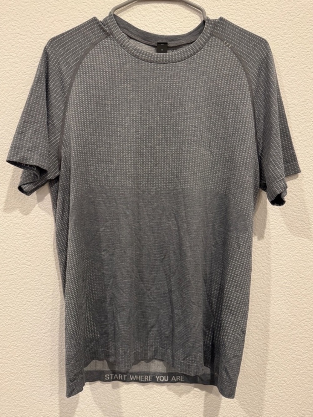Lululemon men’s metal vent short sleeve and long sleeve tops *4 bundle* - Picture 8 of 9